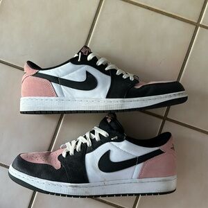 Jordan 1 low OG bleached coral Travis Scott fragment